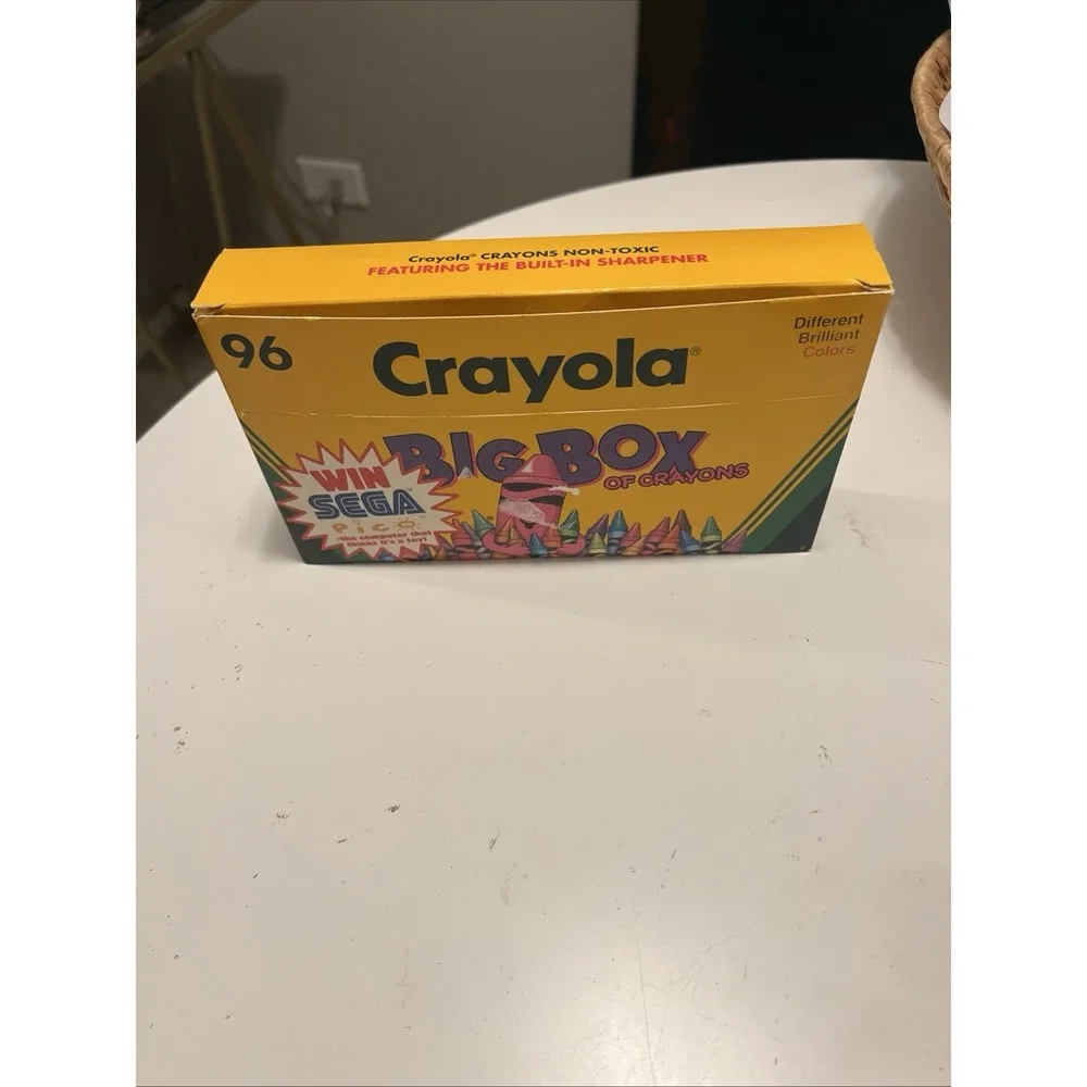 Crayola Vintage 1994 96ct Crayons with Built-in Sharpener Binney & Smith USA